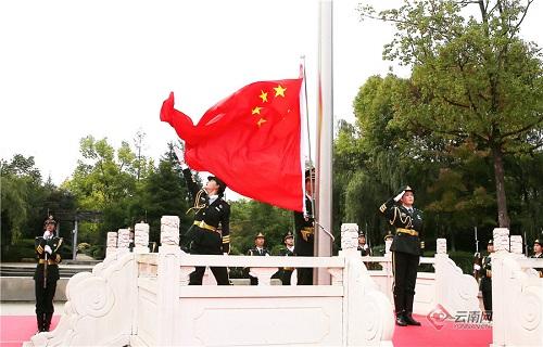 中学女生要求剪短发是否合理？游戏画面