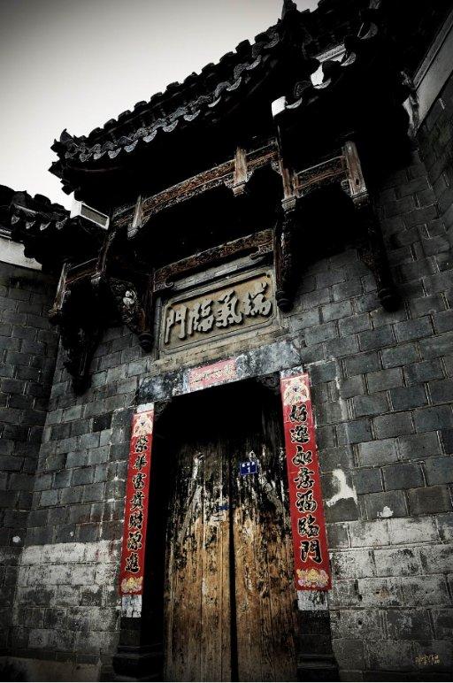 时尚男孩救援